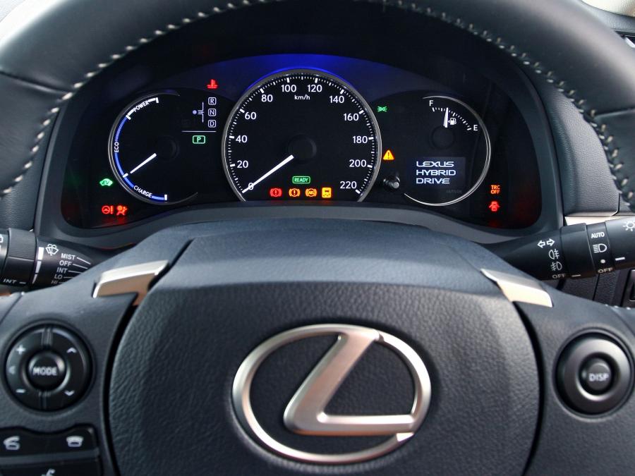 Lexus CT200h 2014 года  (ZA) (фото 2 из 13)